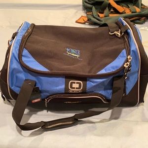 Heavy canvas Ogio travel bag never used.
